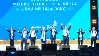 A la veille de la 45è compétition, à Kazan (Russie), le comité français des Olympiades des métiers à appris que sa candidature est retenue pour organiser les épreuves mondiales en 2023. (c)Worldskills France – Laurent Bagnis